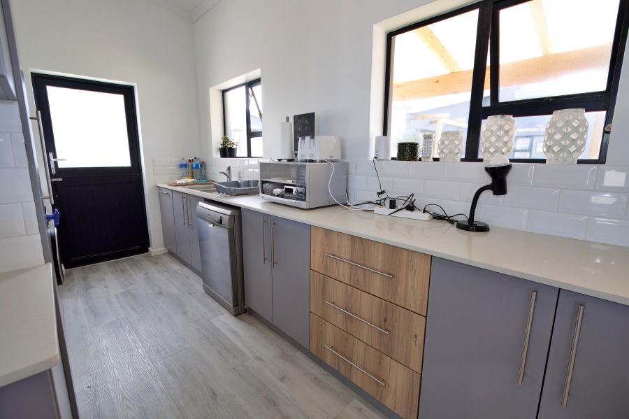 4 Bedroom Property for Sale in Stilbaai Wes Western Cape
